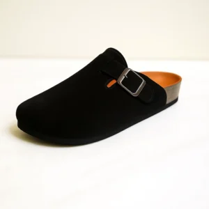 جلد طبيعى كود 8 - أسود Slipper